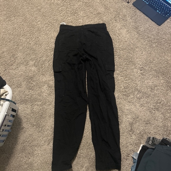 Black cargos - Picture 2 of 3